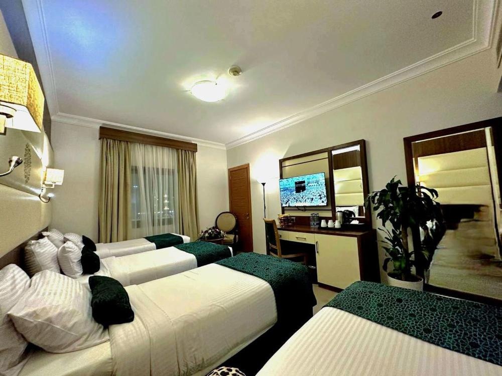Room image 3